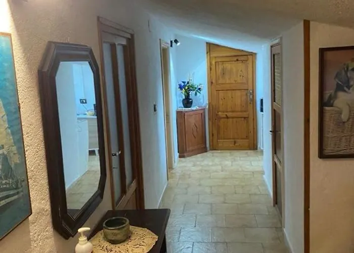 Casa Maddalentu 公寓 马达莱纳